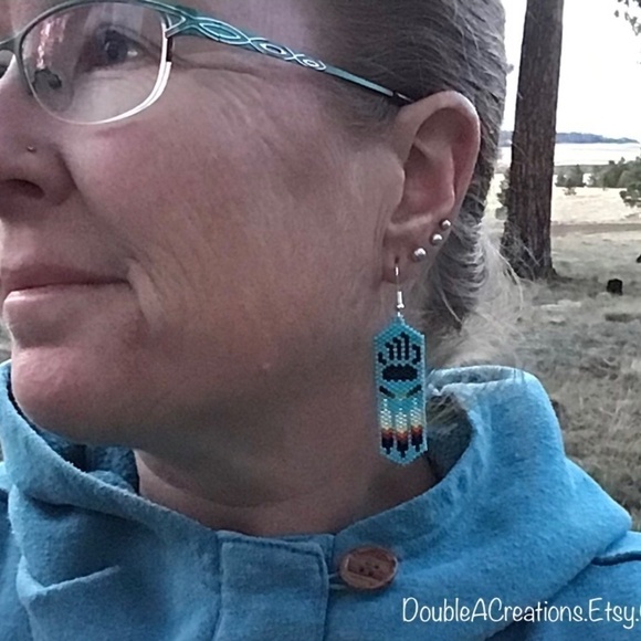 Bear Paw with Native Feathers Beaded Earrings, New, Handmade by Me - Picture 5 of 7
